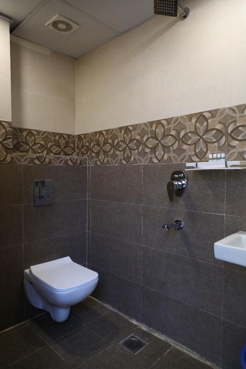 היידראבד Hotel Windsor Plaza מראה חיצוני תמונה